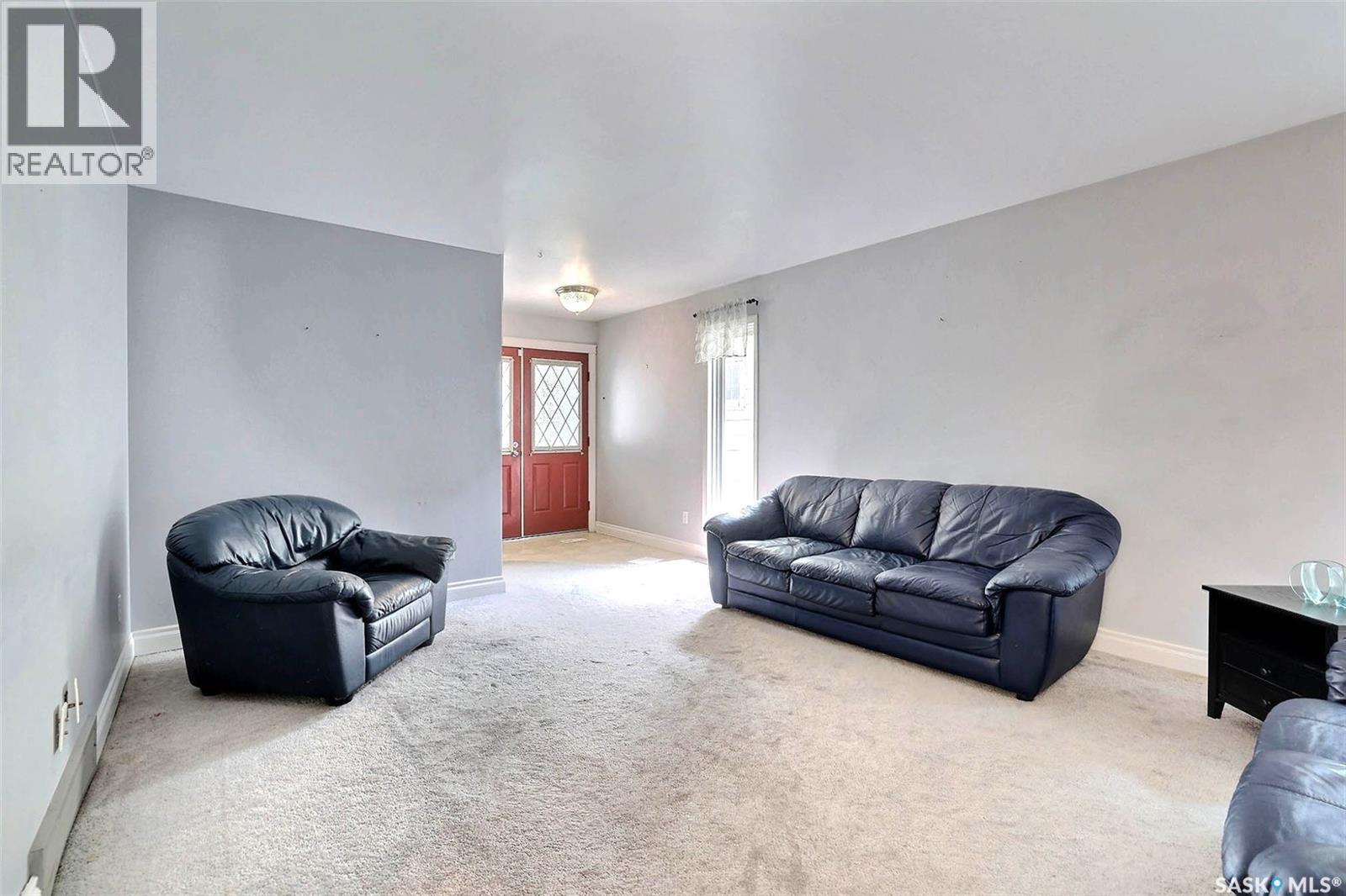 1366 Retallack Street, Regina, Saskatchewan  S4T 2H9 - Photo 5 - SK045062