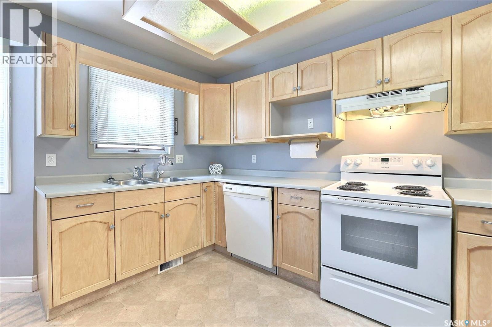 1366 Retallack Street, Regina, Saskatchewan  S4T 2H9 - Photo 9 - SK045062