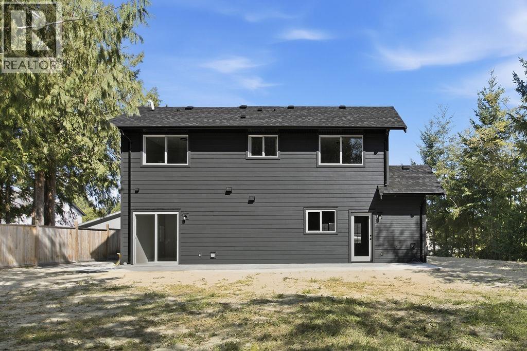 503 Jordan Way, Gibsons, British Columbia  V0N 1V5 - Photo 2 - R3153515