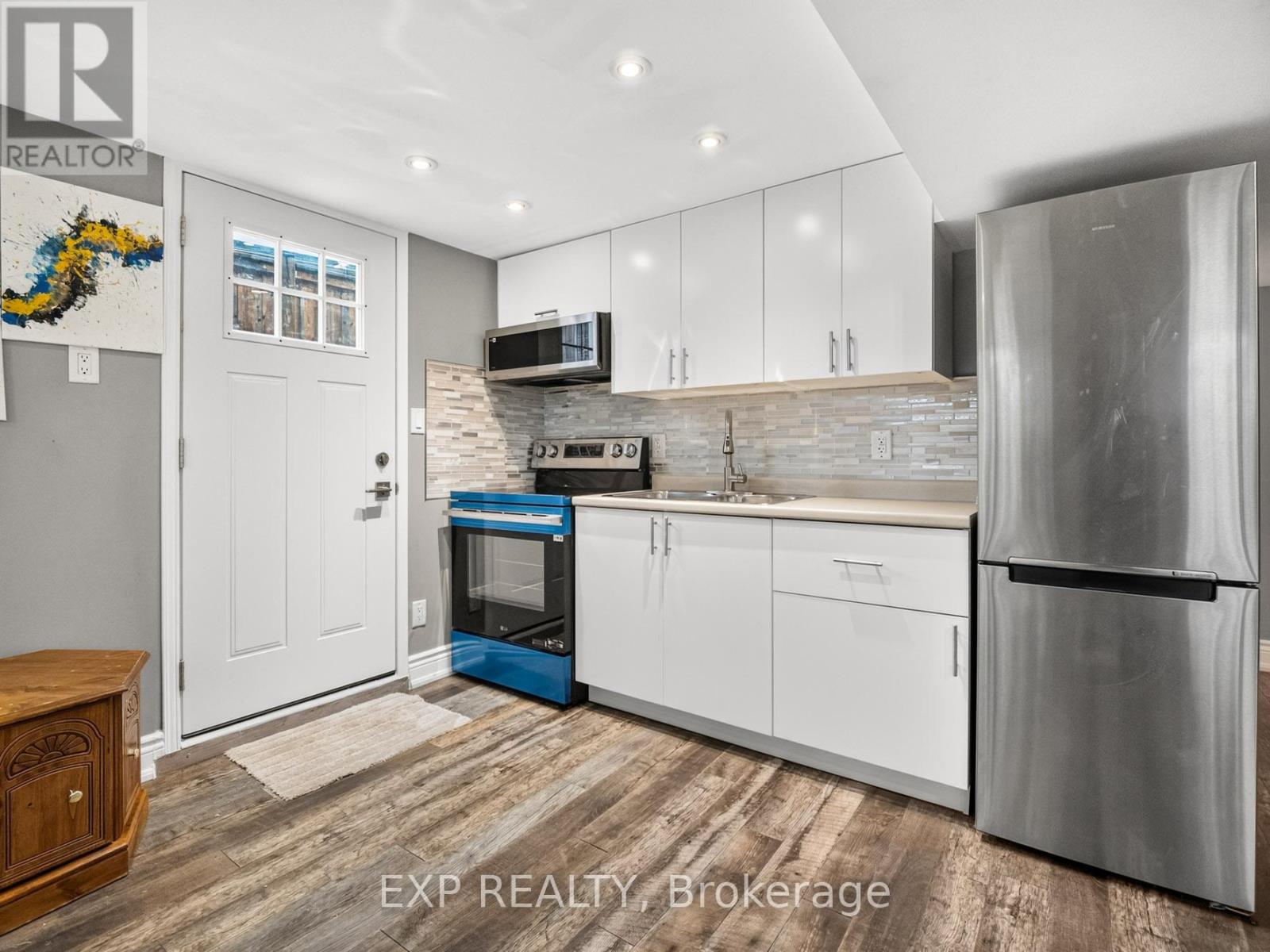 6450 Caledonia (Lower) Street, Niagara Falls, Ontario  L2G 5A3 - Photo 2 - X13657278