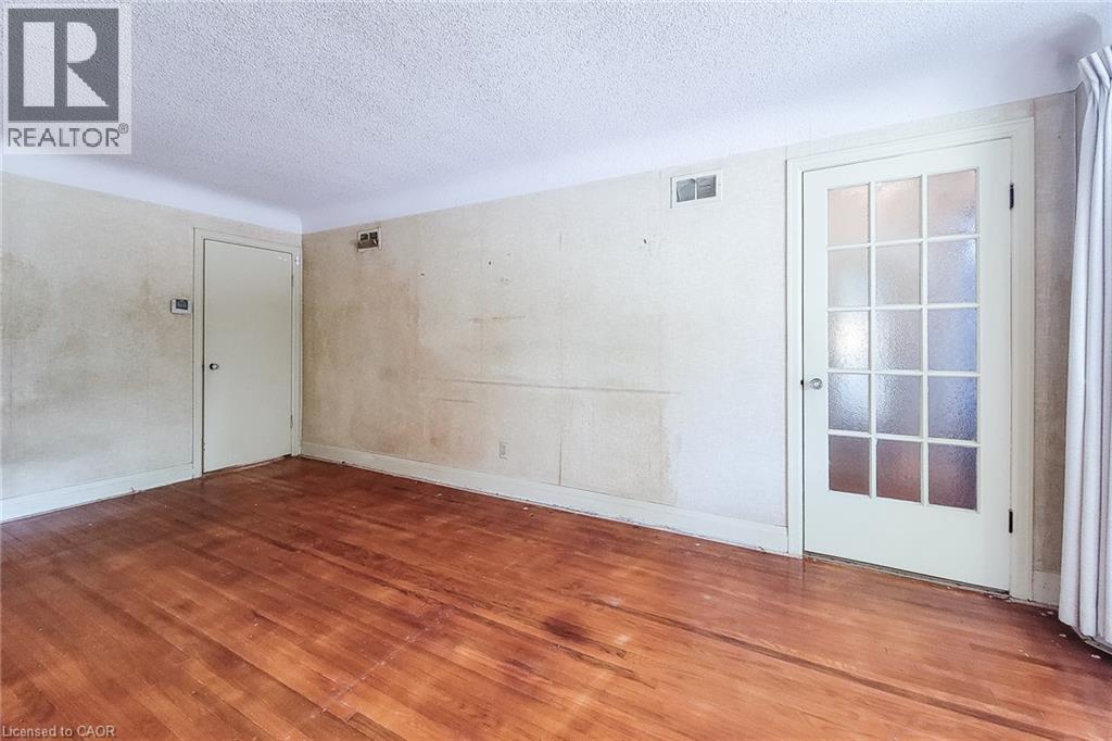 30 Sanders Boulevard, Hamilton, Ontario  L8S 3J3 - Photo 11 - 40854243