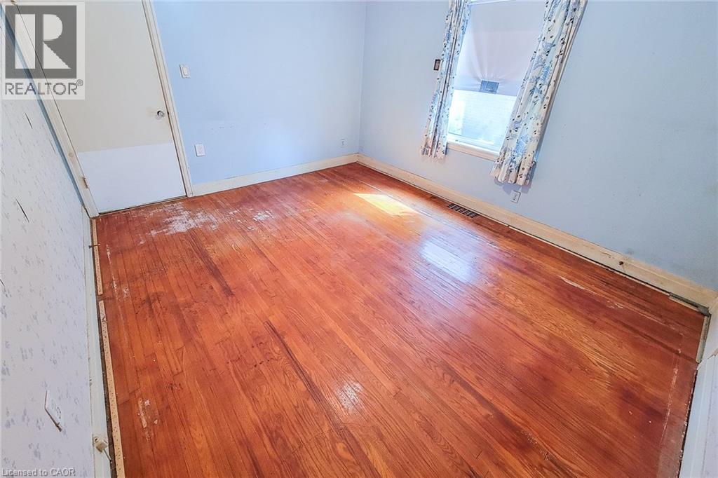 30 Sanders Boulevard, Hamilton, Ontario  L8S 3J3 - Photo 14 - 40854243