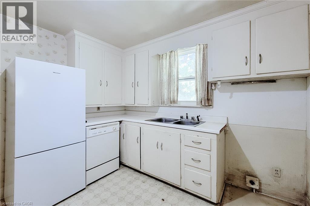 30 Sanders Boulevard, Hamilton, Ontario  L8S 3J3 - Photo 16 - 40854243