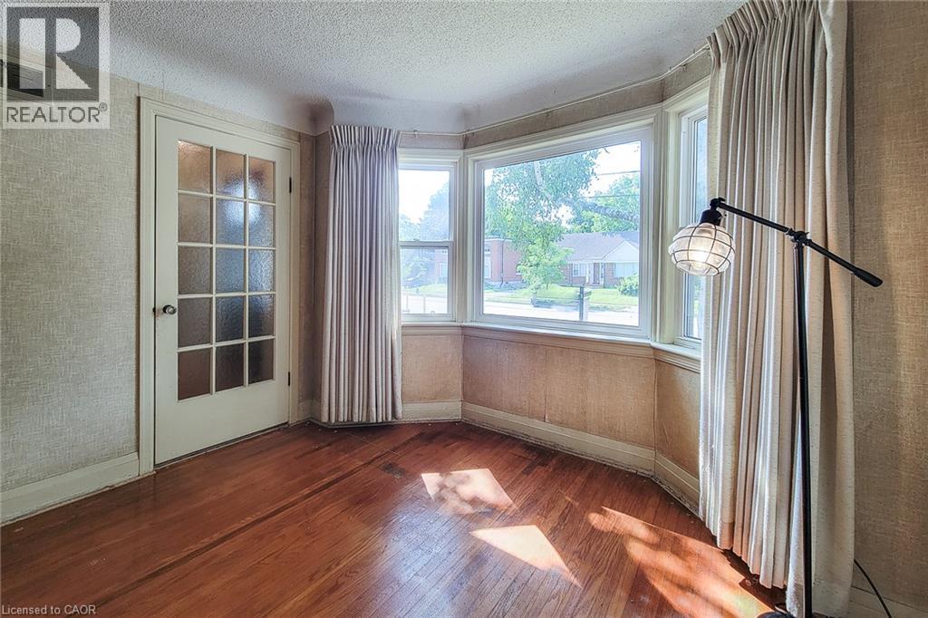 30 Sanders Boulevard, Hamilton, Ontario  L8S 3J3 - Photo 10 - 40854243