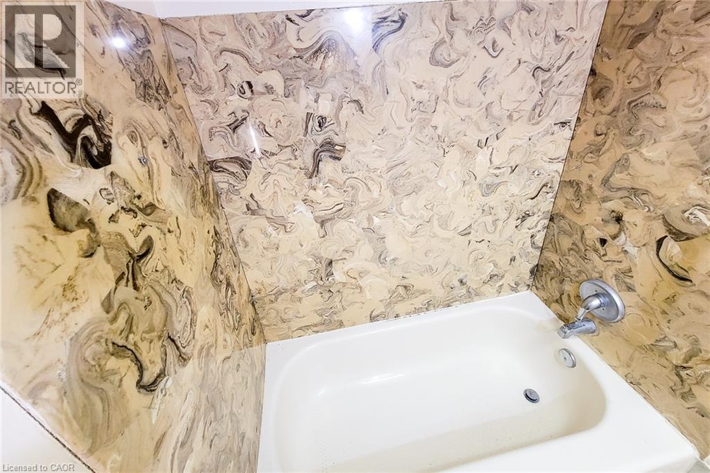 30 Sanders Boulevard, Hamilton, Ontario  L8S 3J3 - Photo 20 - 40854243