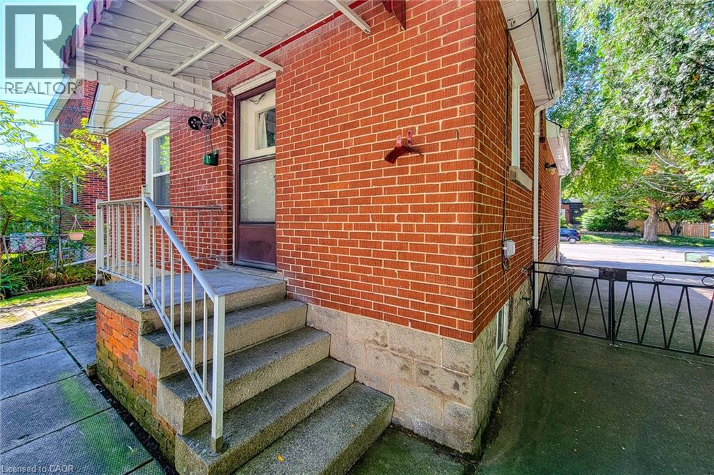 30 Sanders Boulevard, Hamilton, Ontario  L8S 3J3 - Photo 34 - 40854243
