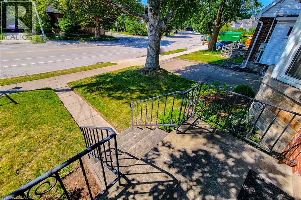 30 Sanders Boulevard, Hamilton, Ontario  L8S 3J3 - Photo 5 - 40854243