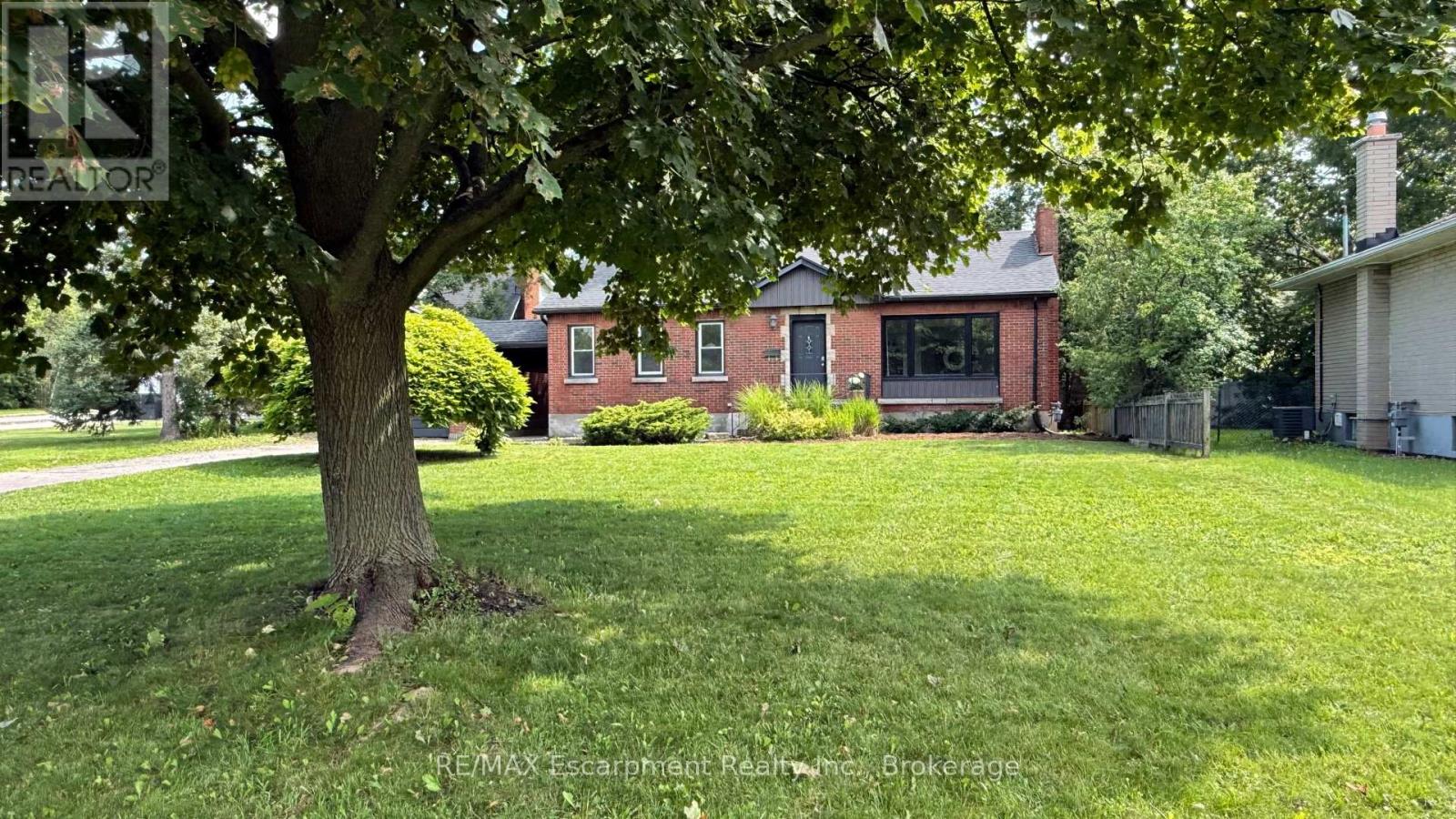 186 GLENDALE AVENUE, St. Catharines, Ontario