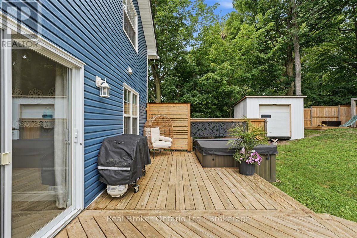 1a Clarence Avenue, Penetanguishene, Ontario  L9M 1A9 - Photo 29 - S13657210