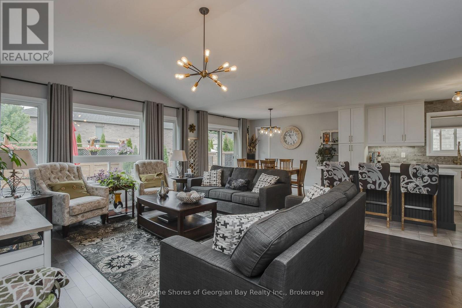 33 Beausoleil Drive, Penetanguishene, Ontario  L9M 0V8 - Photo 6 - S13657272