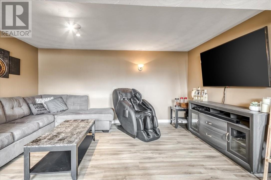 3247 Lina Street, Val Caron, Ontario  P3N 1C8 - Photo 14 - 2129711