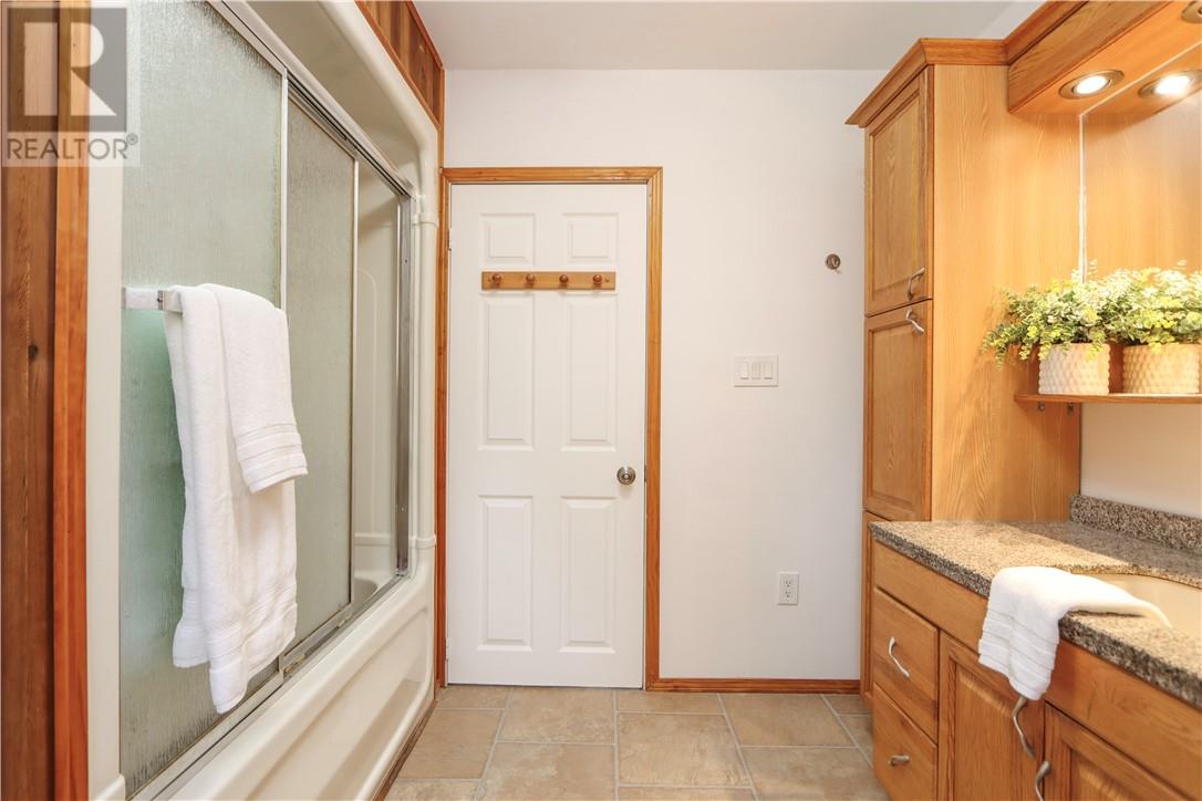 38 Gill Avenue, Onaping, Ontario  P0M 2R0 - Photo 20 - 2129709