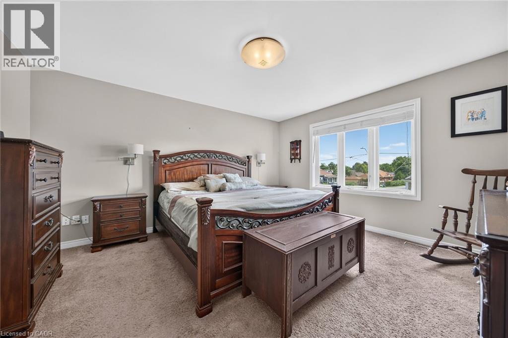 17 Grantham Avenue S, St. Catharines, Ontario  L2P 3B3 - Photo 27 - 40854043