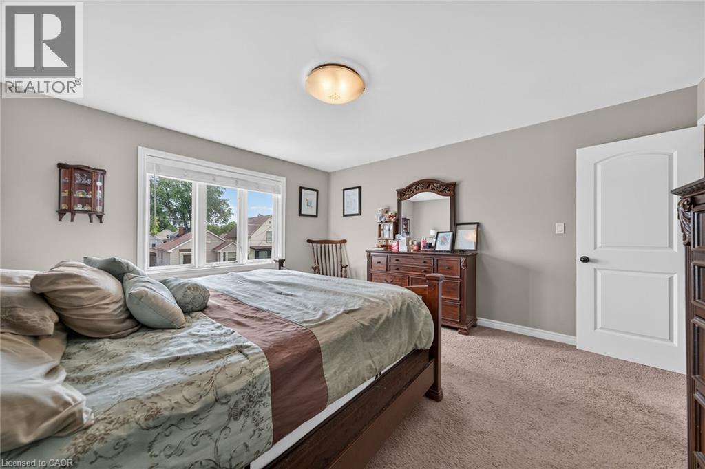 17 Grantham Avenue S, St. Catharines, Ontario  L2P 3B3 - Photo 28 - 40854043