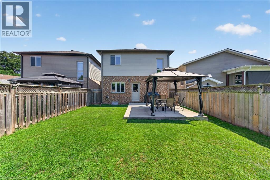 17 Grantham Avenue S, St. Catharines, Ontario  L2P 3B3 - Photo 43 - 40854043