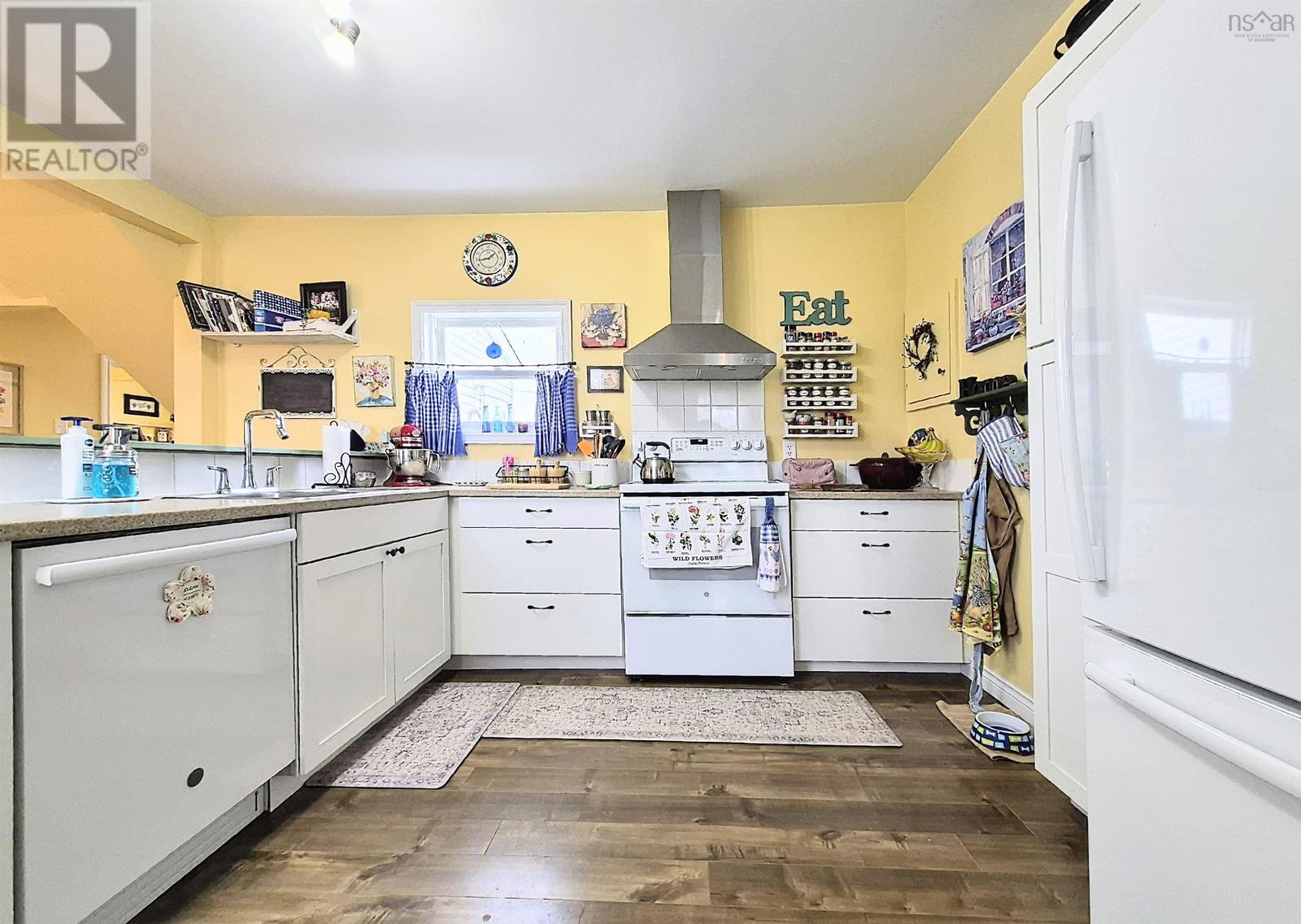 41 242 Highway, Joggins, Nova Scotia  B0L 1A0 - Photo 9 - 202610946