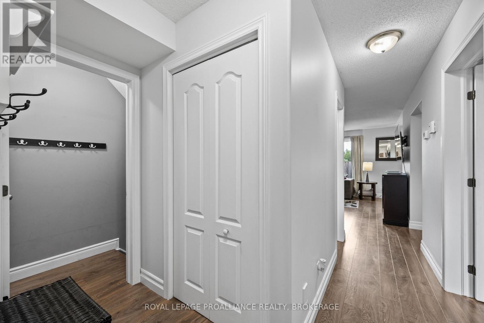 974 Swanfield Street, Kingston, Ontario  K7M 0A6 - Photo 4 - X13657022