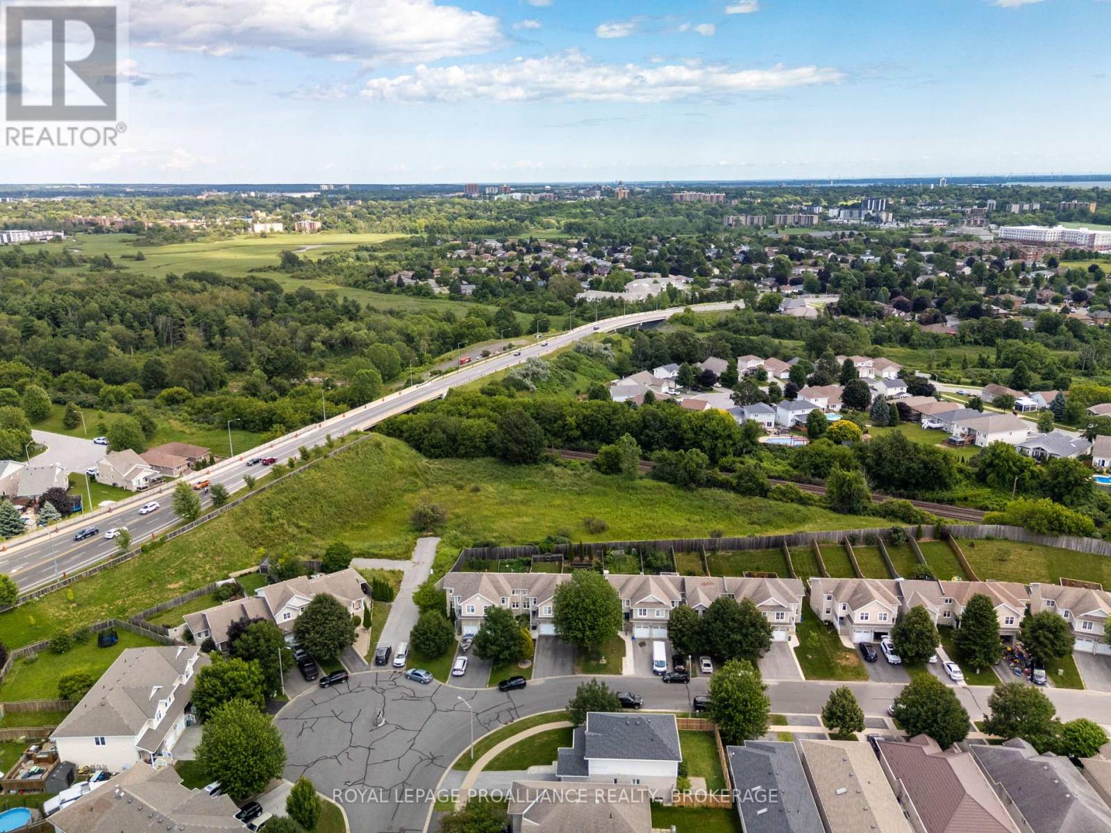 974 Swanfield Street, Kingston, Ontario  K7M 0A6 - Photo 43 - X13657022