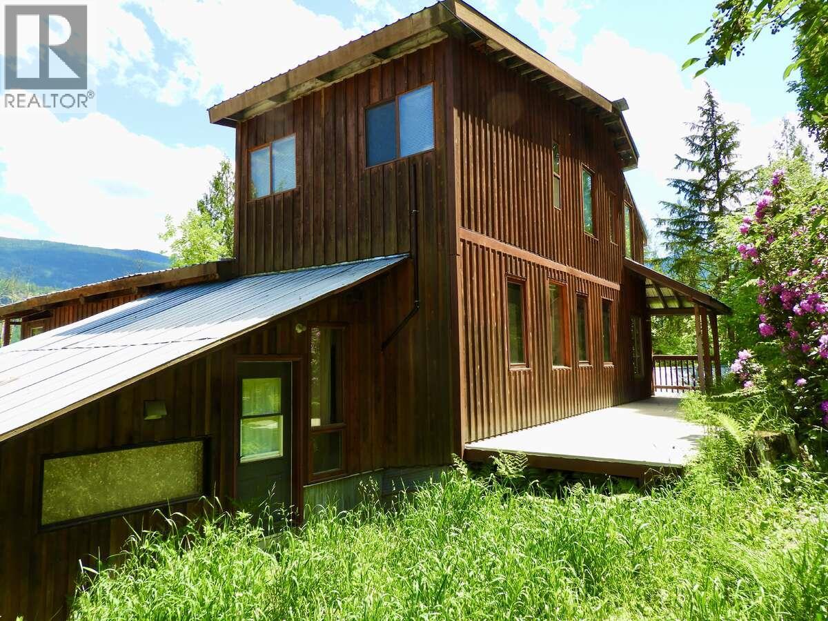 6119 Slocan River Road, Appledale, British Columbia  V0G 2J0 - Photo 20 - 10352161