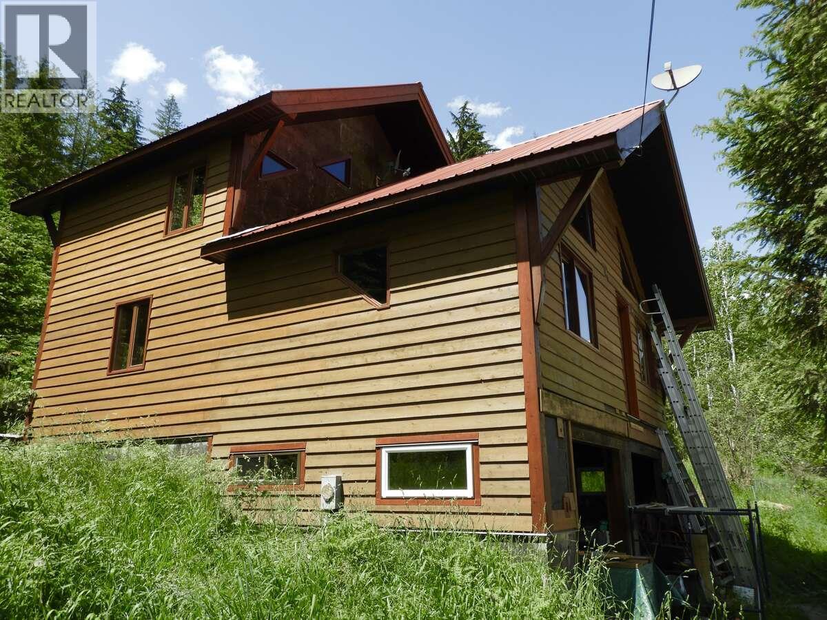 6119 Slocan River Road, Appledale, British Columbia  V0G 2J0 - Photo 23 - 10352161