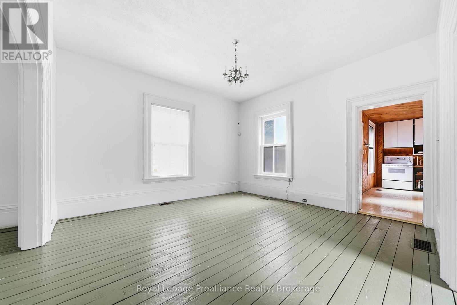 43 Grove Street, Belleville, Ontario  K8P 1W1 - Photo 10 - X13657322