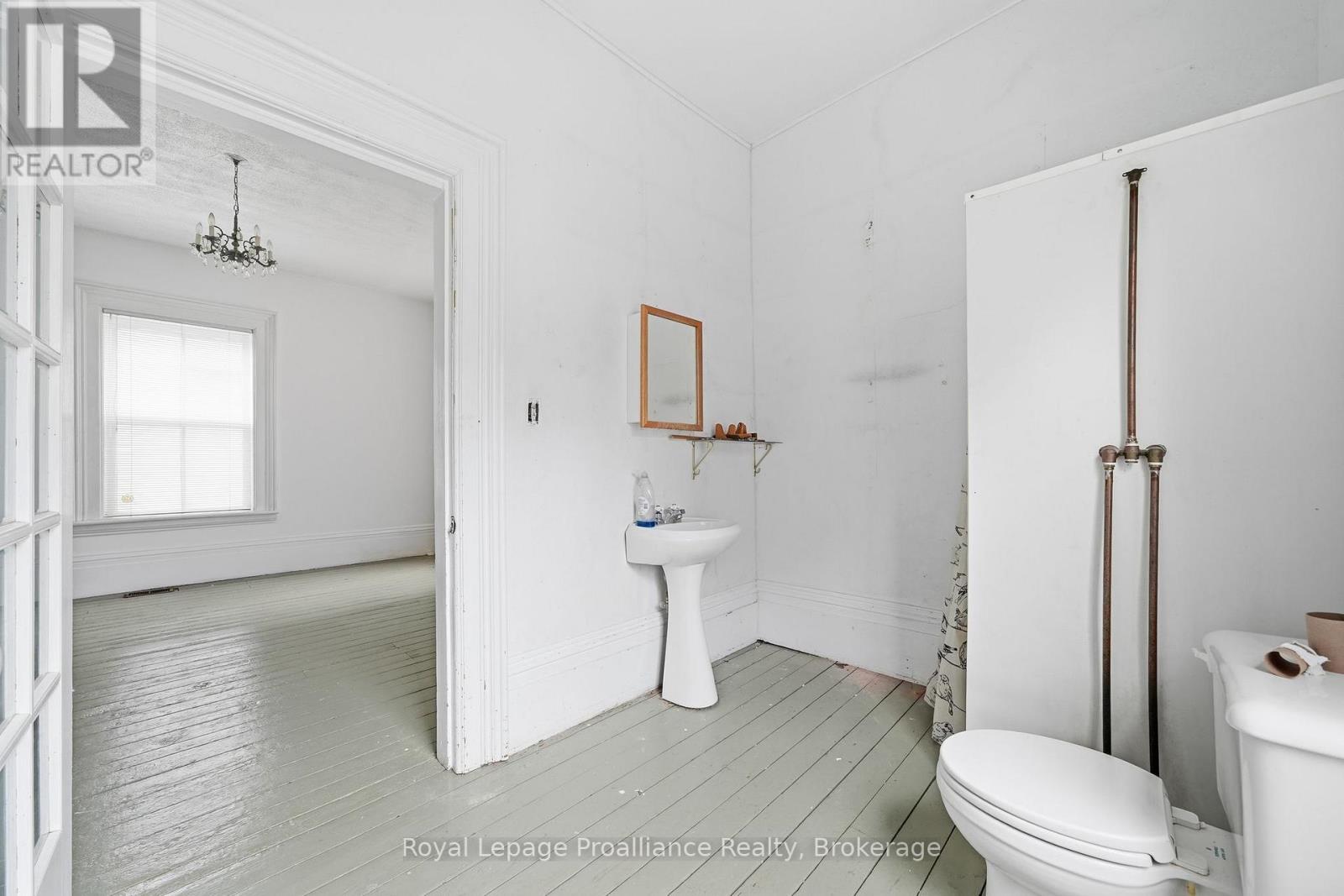 43 Grove Street, Belleville, Ontario  K8P 1W1 - Photo 11 - X13657322