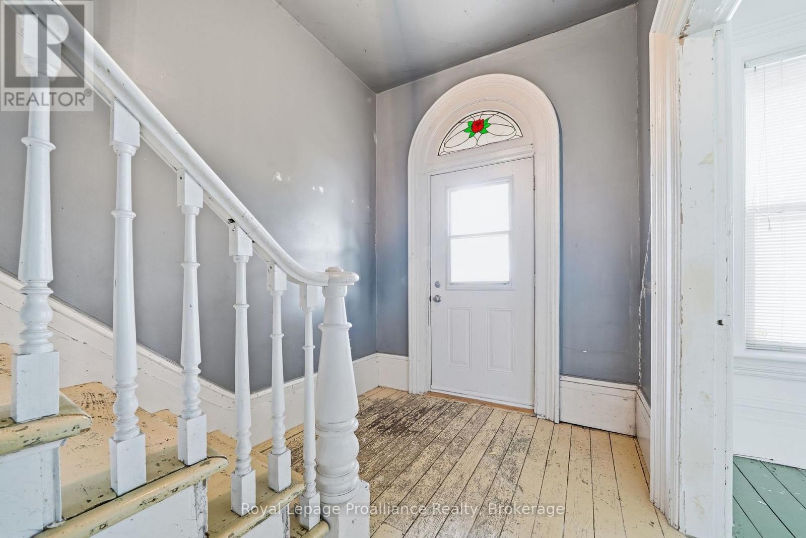 43 Grove Street, Belleville, Ontario  K8P 1W1 - Photo 5 - X13657322