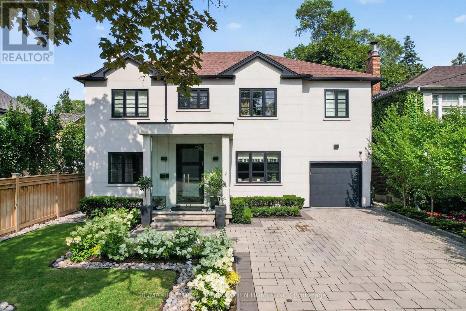 7 Glen Rush Boulevard, Toronto, Ontario  M5N 2T2 - Photo 1 - C13657040