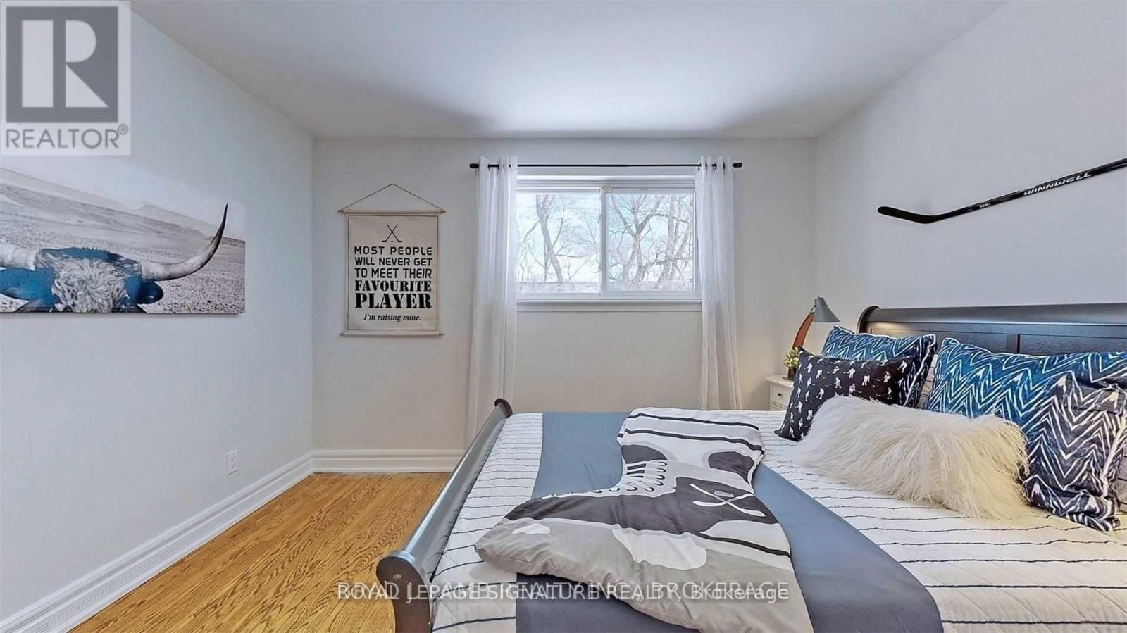Upper - 17 Baroness Crescent, Toronto, Ontario M2J 3K4 - Photo 27 - C13657062