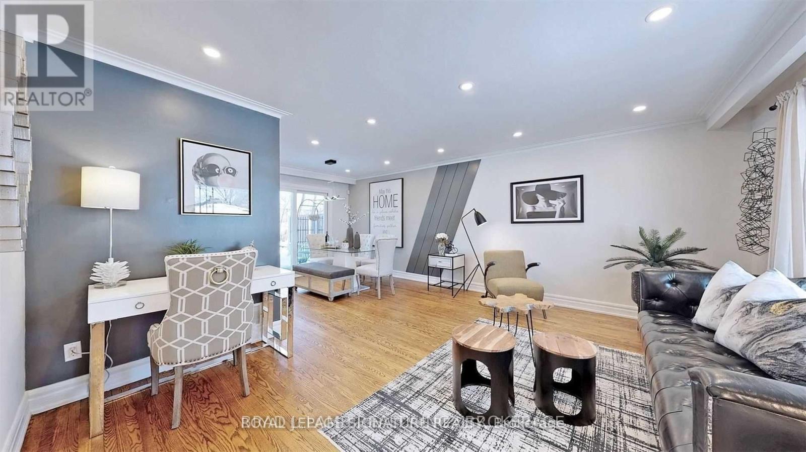 Upper - 17 Baroness Crescent, Toronto, Ontario M2J 3K4 - Photo 6 - C13657062