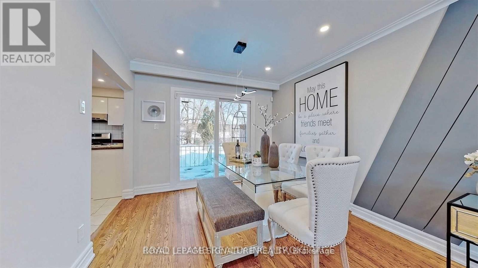 Upper - 17 Baroness Crescent, Toronto, Ontario M2J 3K4 - Photo 9 - C13657062