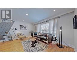 UPPER - 17 BARONESS CRESCENT, Toronto, Ontario