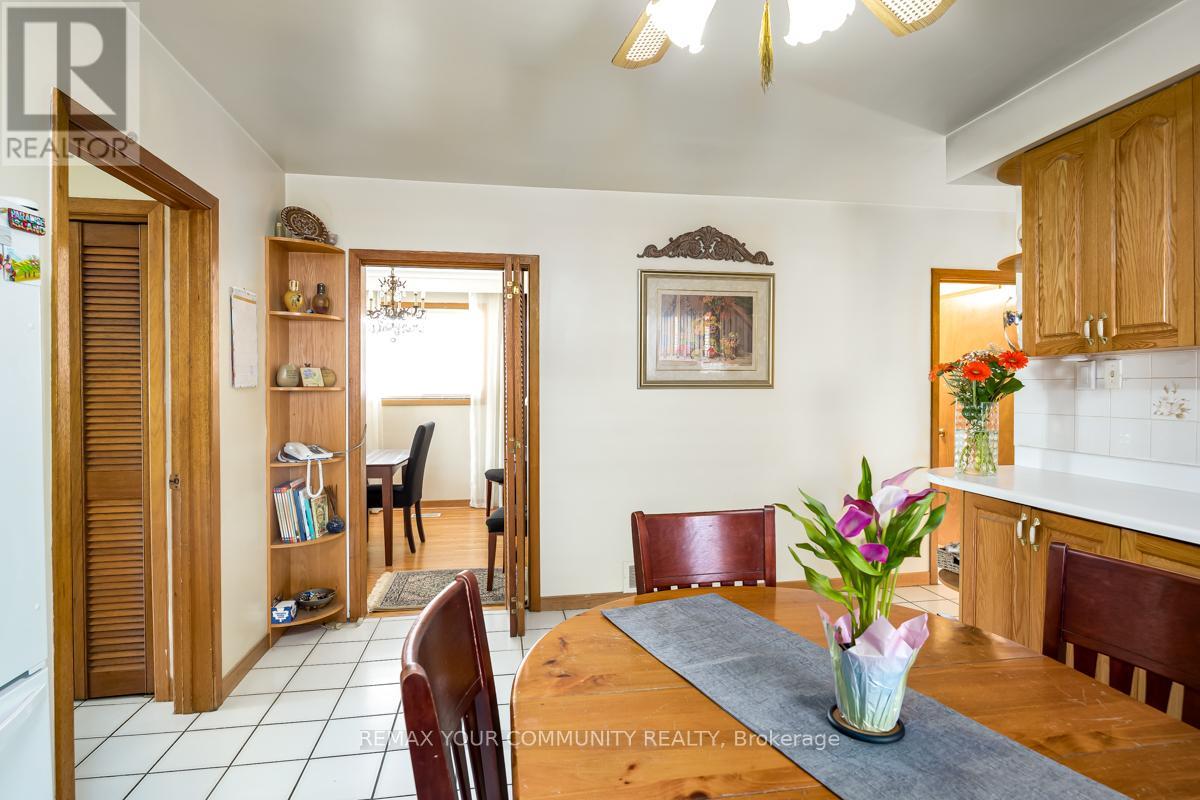 267 Horsham Avenue, Toronto, Ontario  M2R 1G5 - Photo 13 - C13657074
