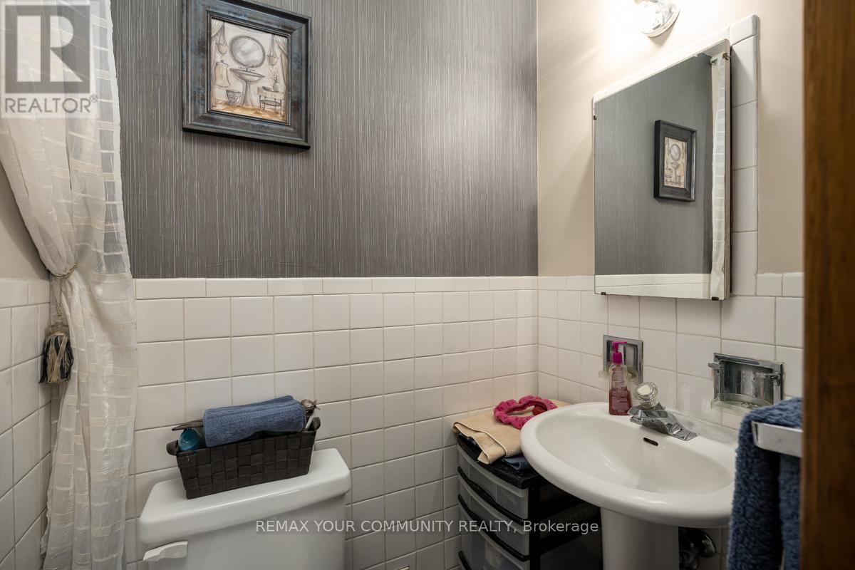 267 Horsham Avenue, Toronto, Ontario  M2R 1G5 - Photo 16 - C13657074