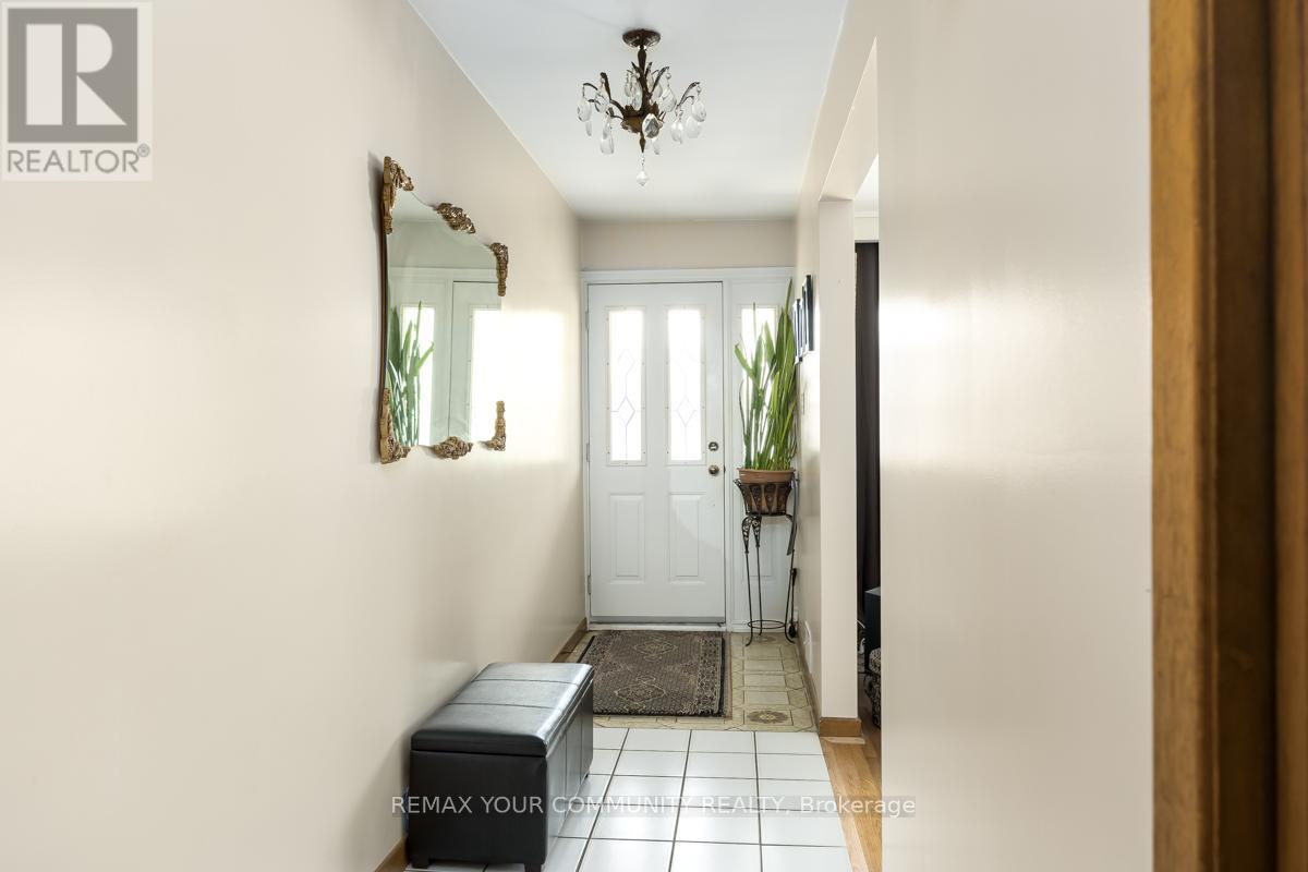 267 Horsham Avenue, Toronto, Ontario  M2R 1G5 - Photo 4 - C13657074
