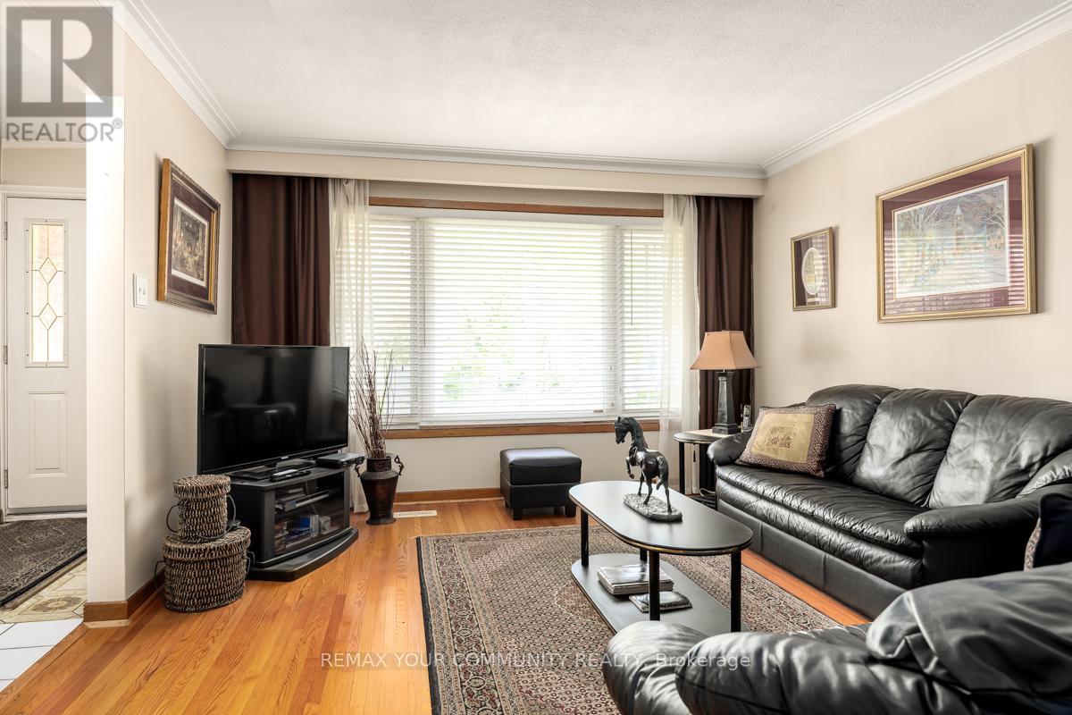 267 Horsham Avenue, Toronto, Ontario  M2R 1G5 - Photo 7 - C13657074