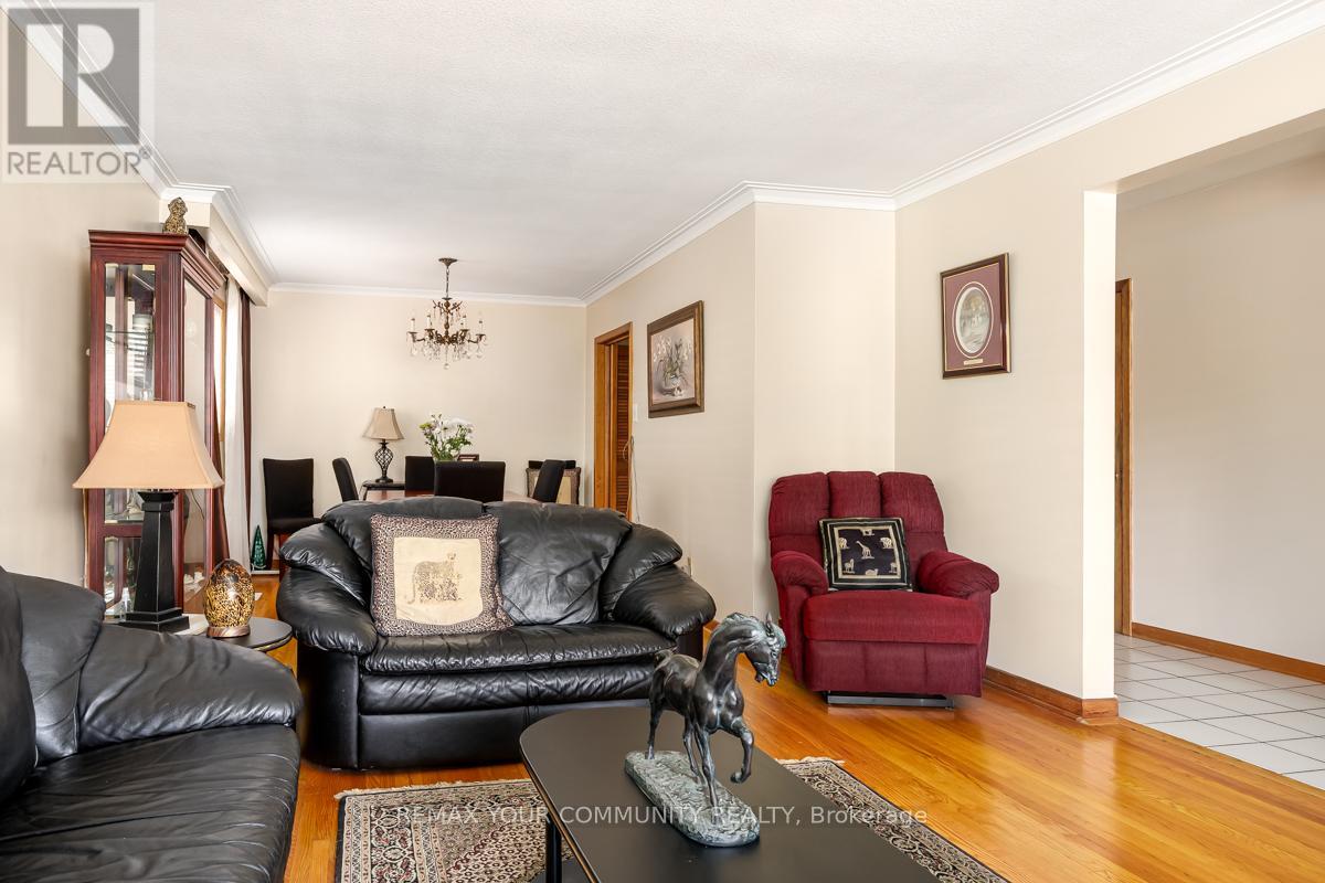 267 Horsham Avenue, Toronto, Ontario  M2R 1G5 - Photo 8 - C13657074