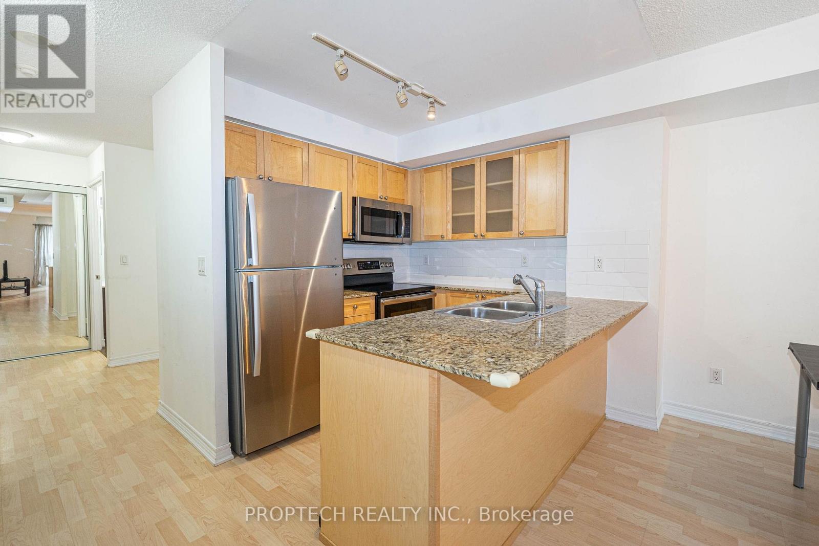 411 - 761 Bay Street, Toronto, Ontario  M5G 2R2 - Photo 8 - C13657088