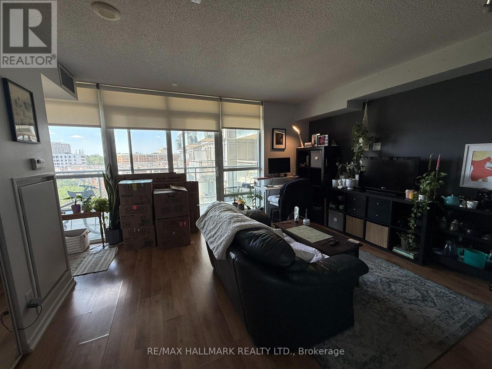 709 - 38 Joe Shuster Way W, Toronto, Ontario  M6K 0A5 - Photo 8 - C13657106