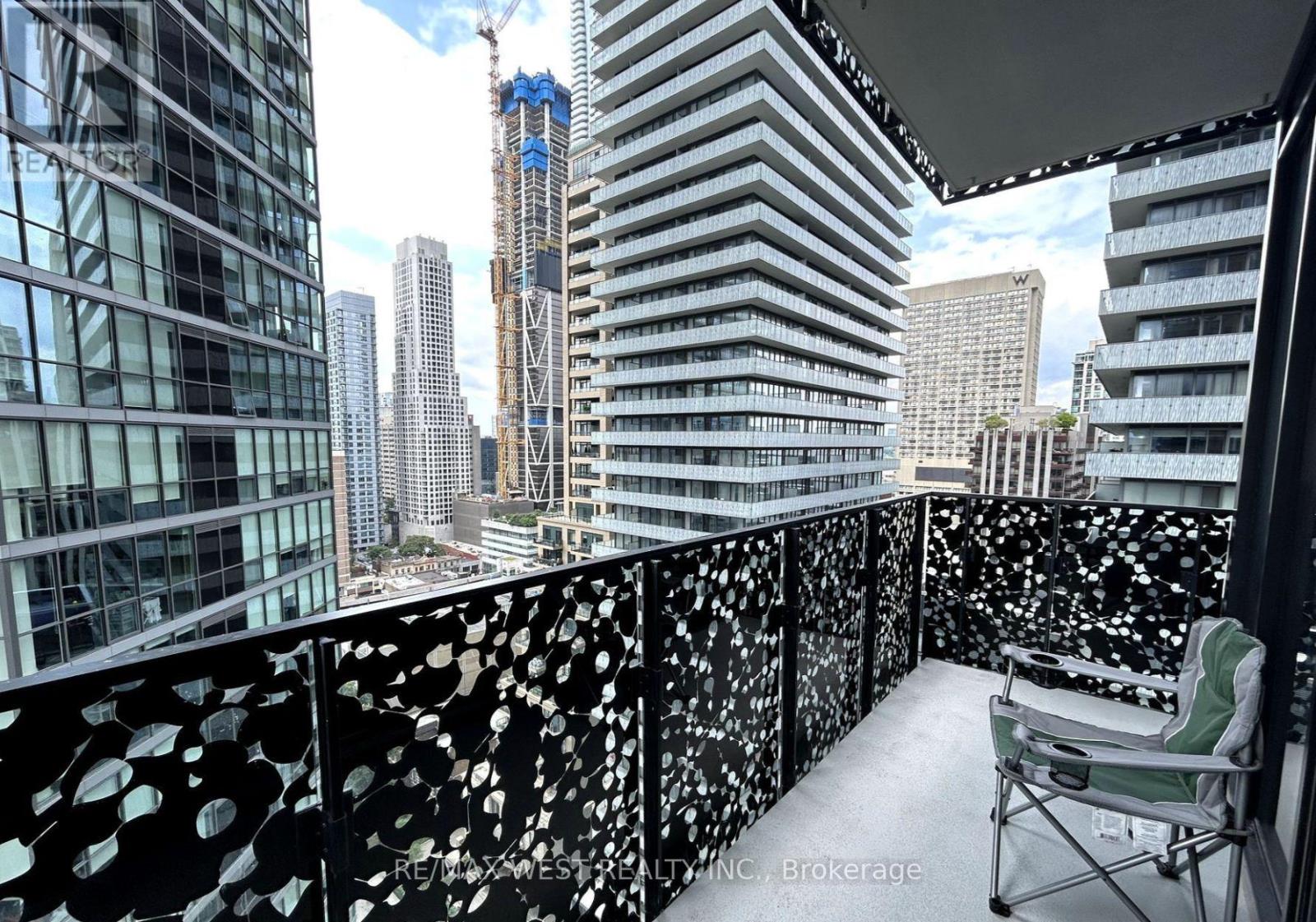 2010 - 55 Charles Street E, Toronto, Ontario M4Y 0J1 - Photo 16 - C13657170