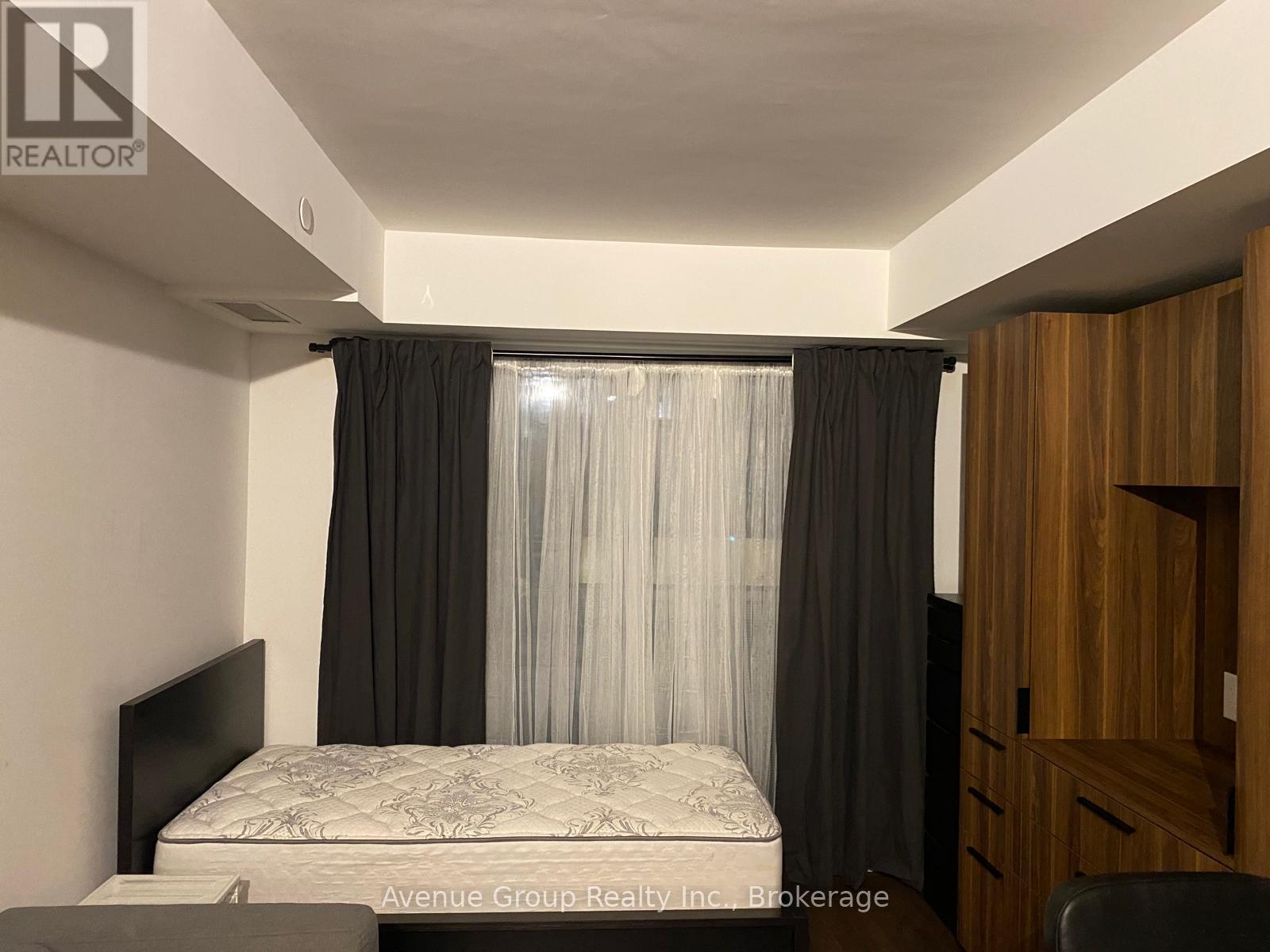 2304 - 501 Yonge St Street, Toronto, Ontario M4Y 0G8 - Photo 4 - C13657176