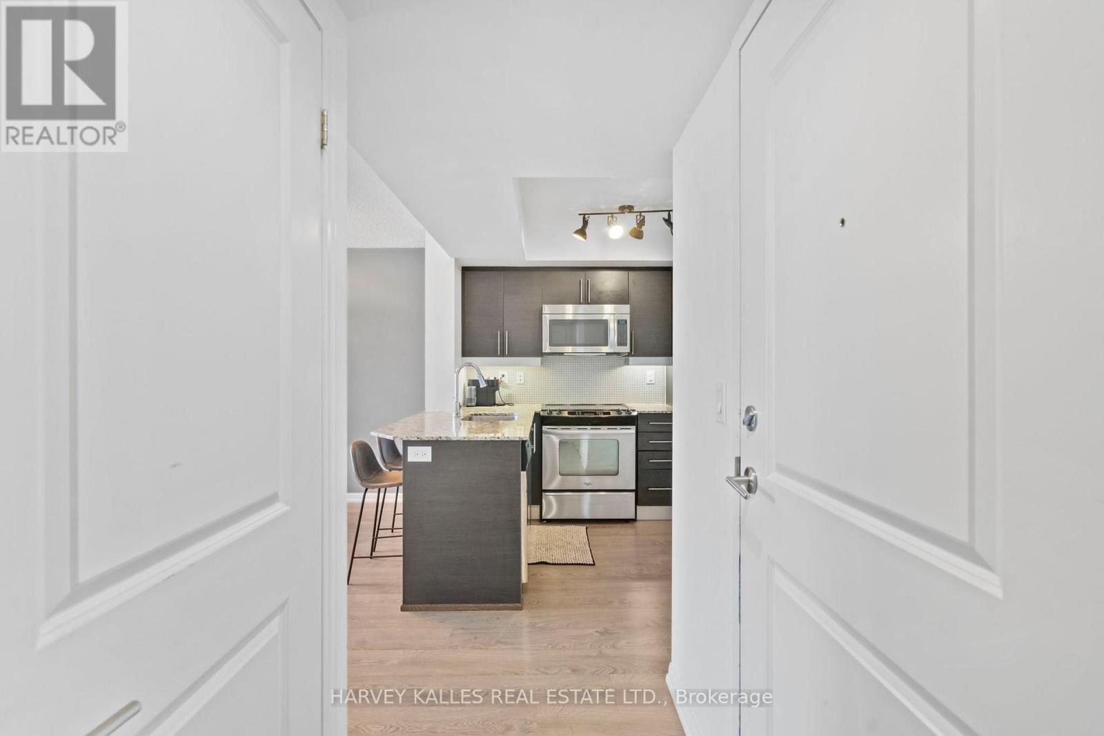 1316 - 125 Western Battery Road, Toronto, Ontario  M6K 3R8 - Photo 6 - C13657276