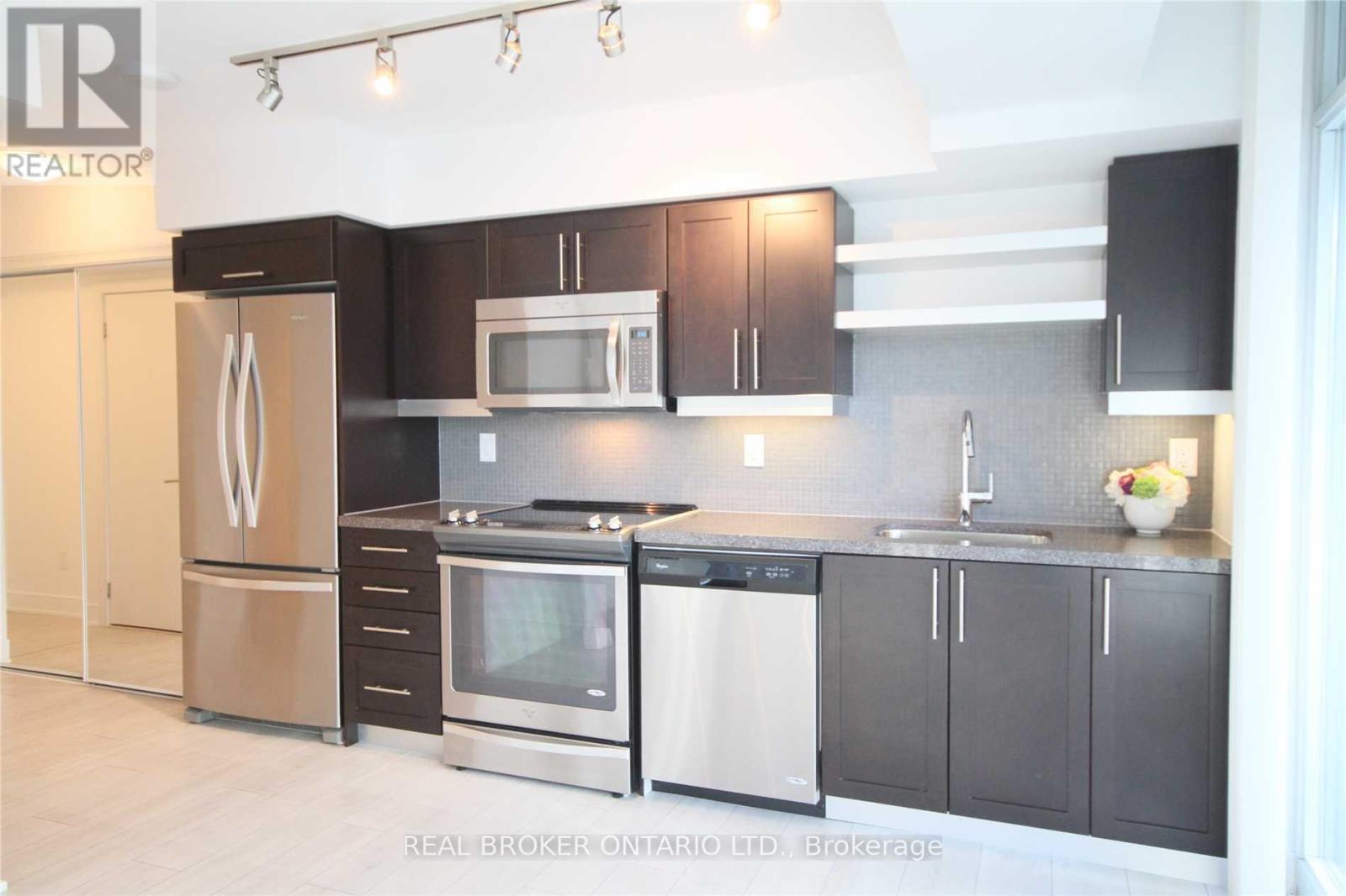 325 - 525 Adelaide Street W, Toronto, Ontario M5V 0N7 - Photo 8 - C13657320