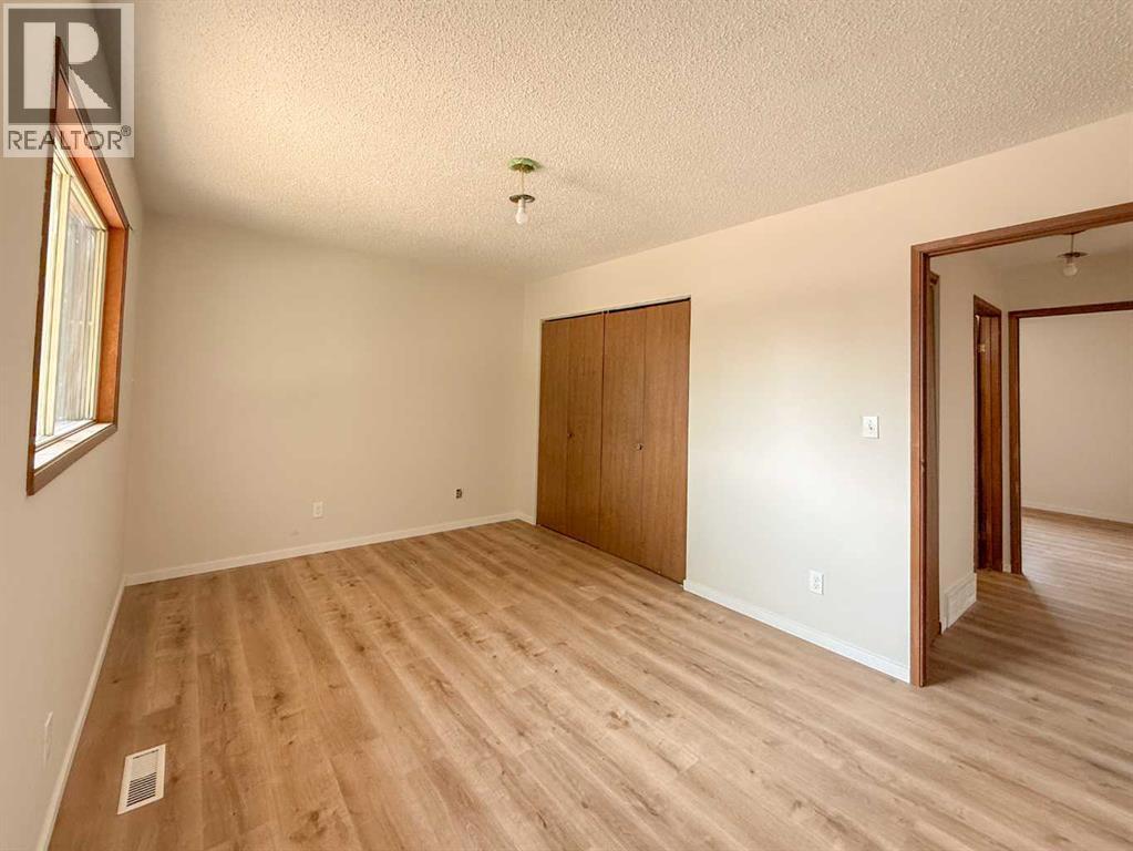 305 51 Avenue, Coalhurst, Alberta  t0l 0v0 - Photo 18 - A2333468