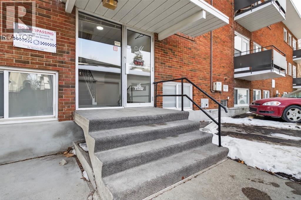 6, 2020 16 Avenue NW, Calgary, Alberta  T2m 0m1 - Photo 28 - A2329375