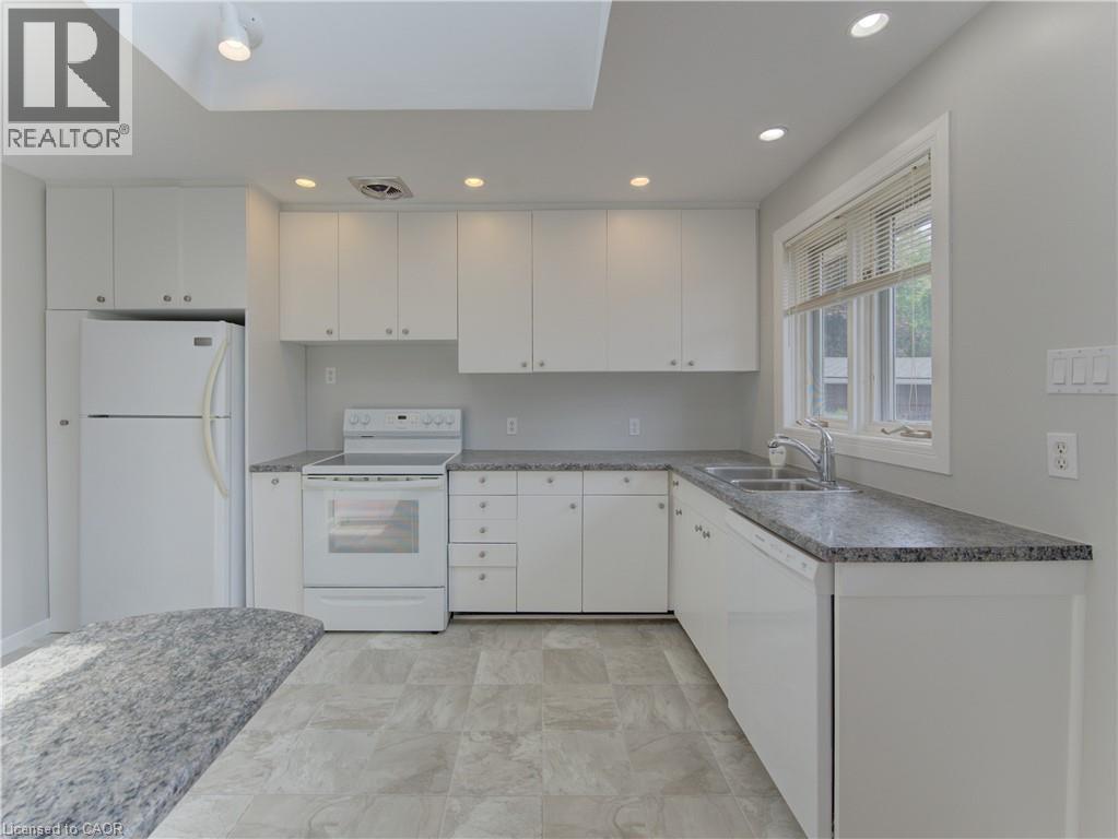 139 Trafalgar Avenue, Kitchener, Ontario  N2A 1Z5 - Photo 11 - 40844423