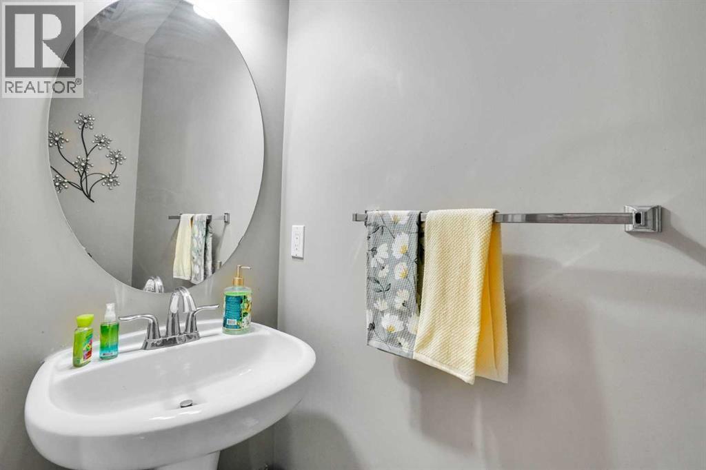 1239 Brightoncrest Green SE, Calgary, Alberta  T2Z 1G7 - Photo 5 - A2329399