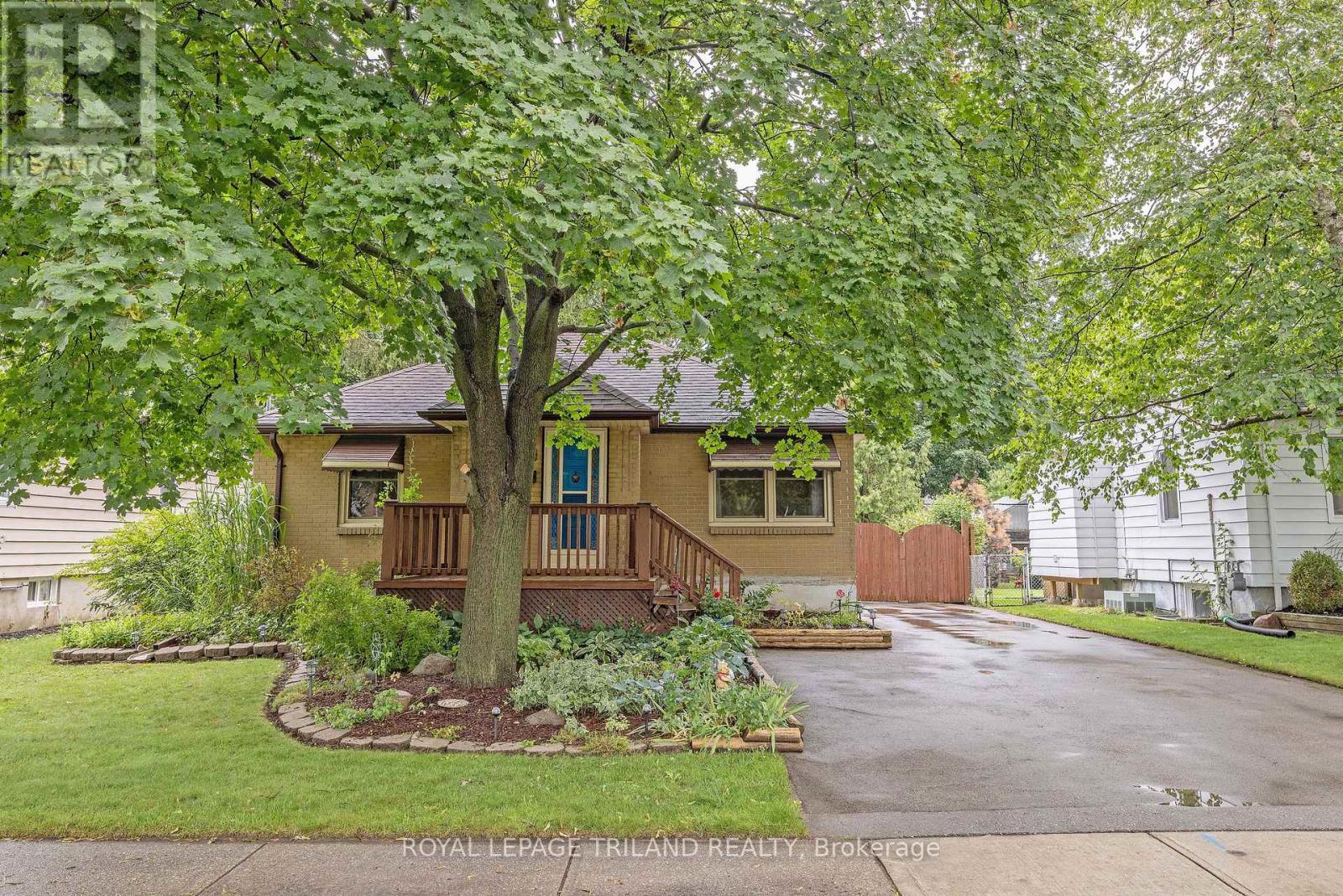 1858 PARK AVENUE, London East, Ontario
