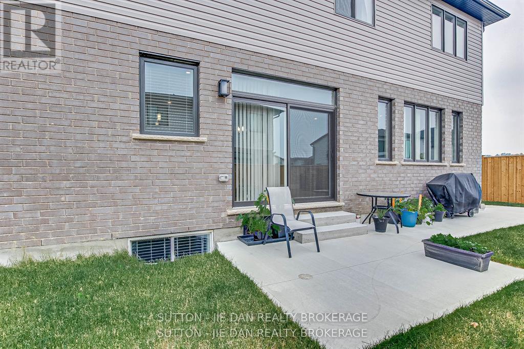 98 Locky Lane, Middlesex Centre, Ontario  N0L 1R0 - Photo 36 - X13657092