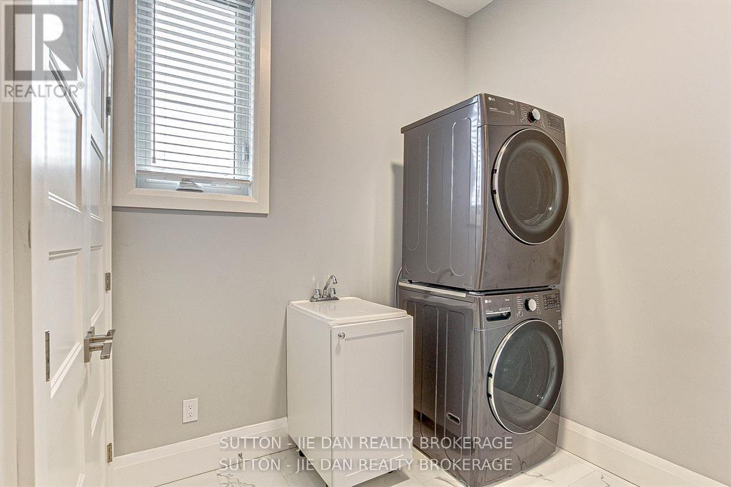 98 Locky Lane, Middlesex Centre, Ontario  N0L 1R0 - Photo 8 - X13657092